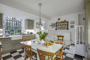 Photo 33- click for photo gallery